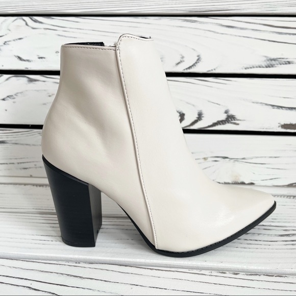 Pointed toe Bootie - Picture 5 of 5
